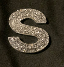 Load image into Gallery viewer, Resin Key Chains