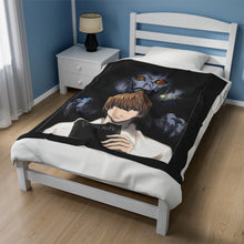 Load image into Gallery viewer, Light &amp; Ryuk Velveteen Plush Blanket
